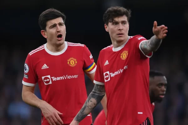 Romano gives update on Manchester United defender's future amid AC Milan involvement